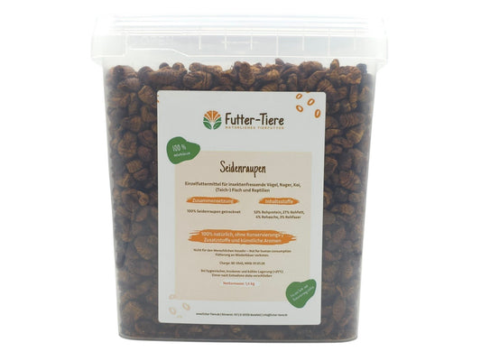 Seidenraupen getrocknet im Eimer